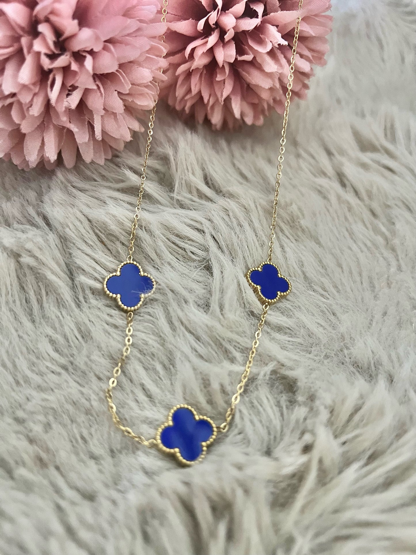 collier van cleef bleu roi