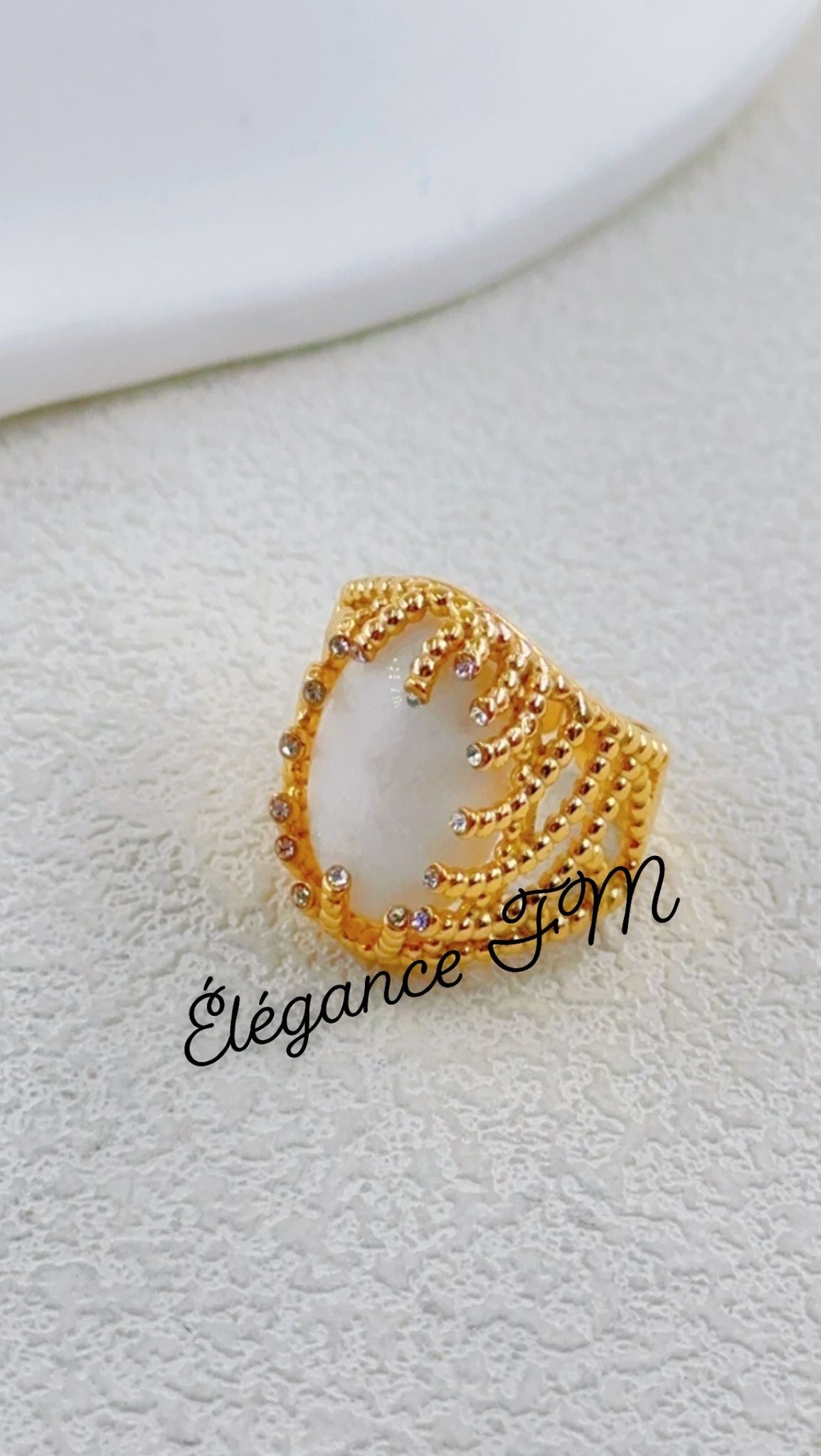 Bague Pierre Blanche